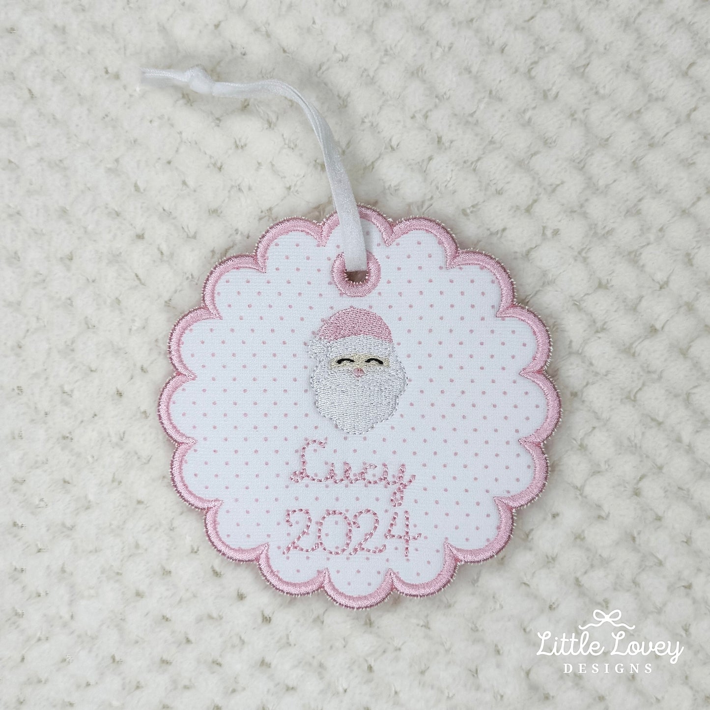 Scalloped Circle Ornament